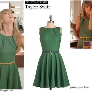 Green a-line sleeveless dress